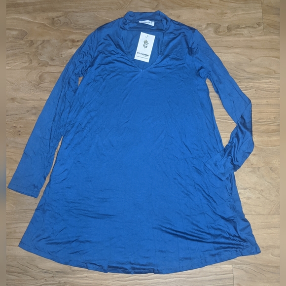 PREMIUM VISCOSE CHOKER NECK POCKET KNIT DRESS - Picture 3 of 3